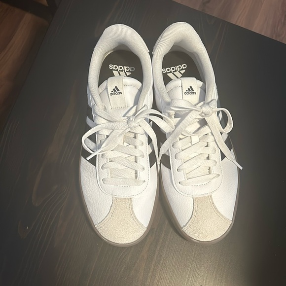 adidas Other - Men’s  size 7 / women’s 9 Adidas tennis shoes fits a women size 9